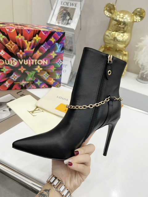 New Collection Fashion Women LV Shoes 093