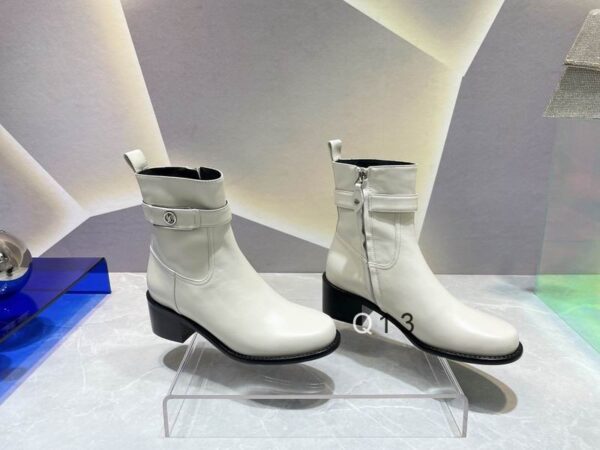New Collection Fashion Women LV Shoes 090