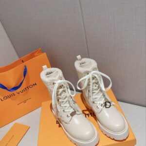 New Collection Fashion Women LV Shoes 089