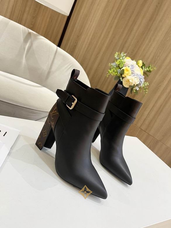New Collection Fashion Women LV Shoes 087