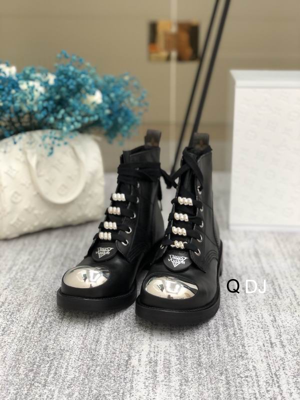 New Collection Fashion Women LV Shoes 076