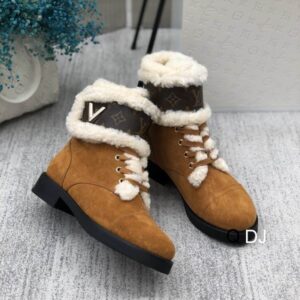 New Collection Fashion Women LV Shoes 074