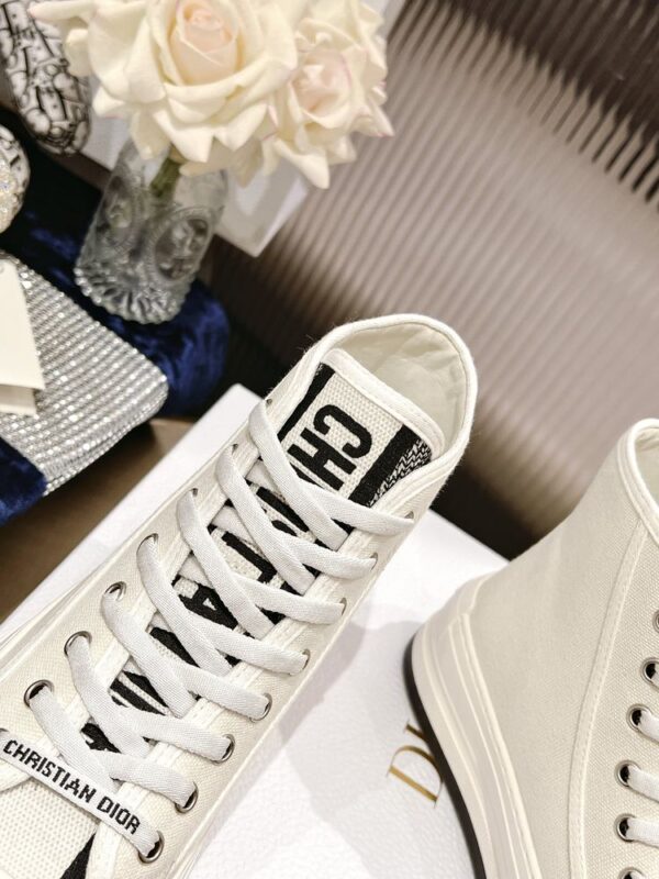 New Collection Fashion Women Dior Shoes 048