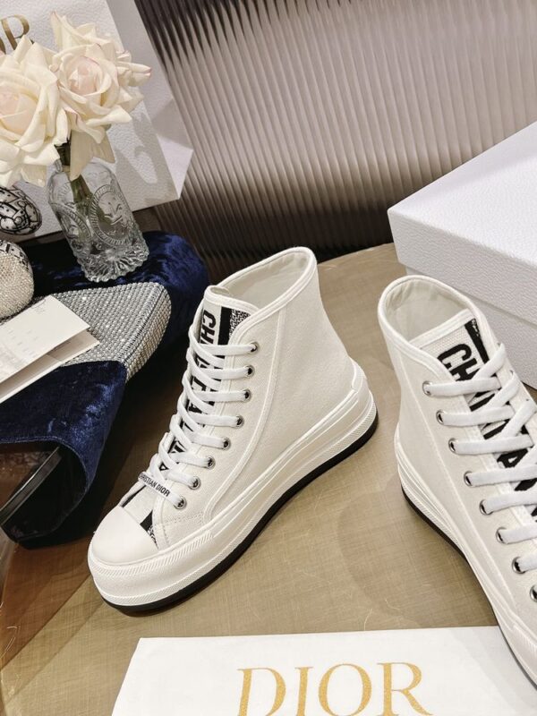 New Collection Fashion Women Dior Shoes 048