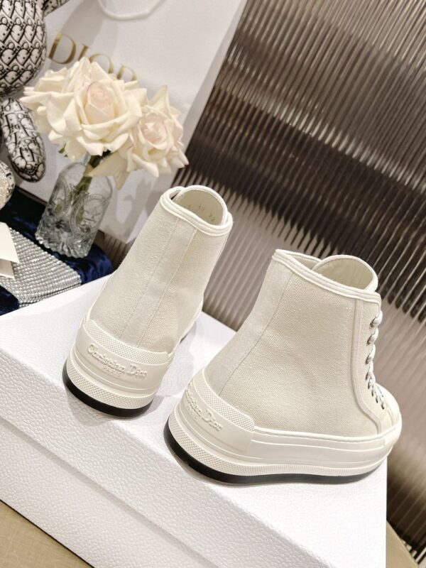 New Collection Fashion Women Dior Shoes 048