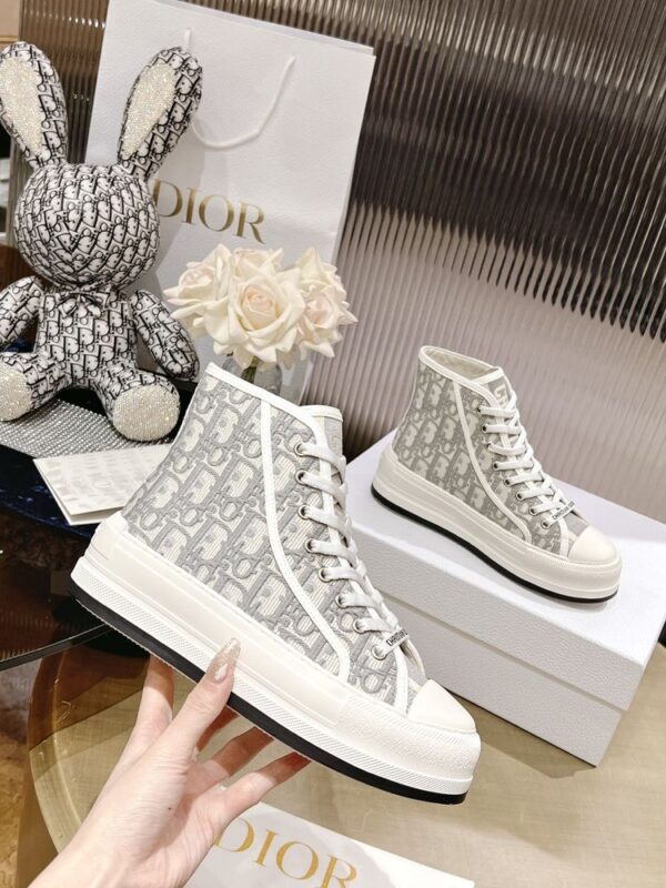 New Collection Fashion Women Dior Shoes 046