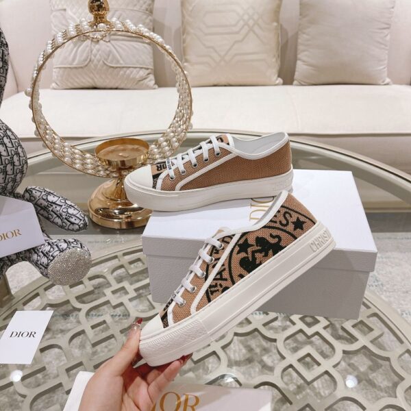 New Collection Fashion Women Dior Shoes 037