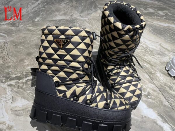 New Collection Fashion Women Prada Shoes 010 New Collection Fashion Women Prada Shoes 010