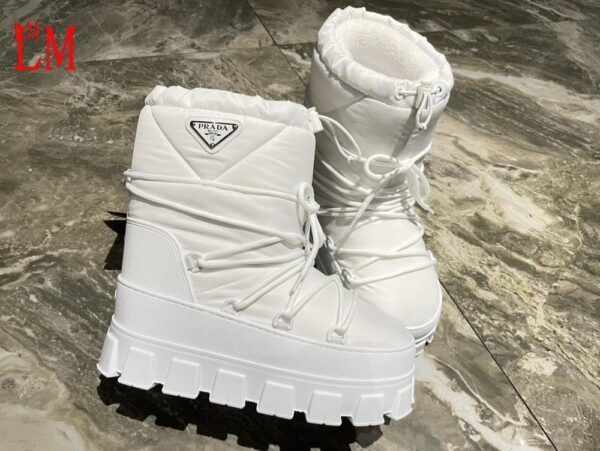 New Collection Fashion Women Prada Shoes 009