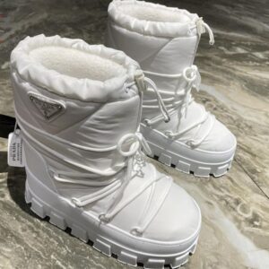 New Collection Fashion Women Prada Shoes 009