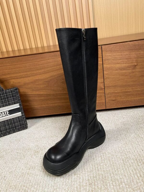 New Collection Fashion Valentino Women Shoes 022