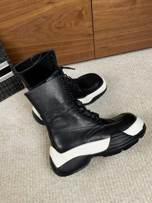 New Collection Fashion Valentino Women Shoes 021