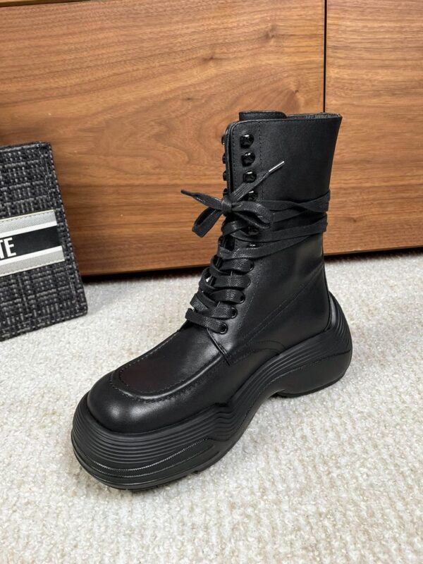 New Collection Fashion Valentino Women Shoes 020