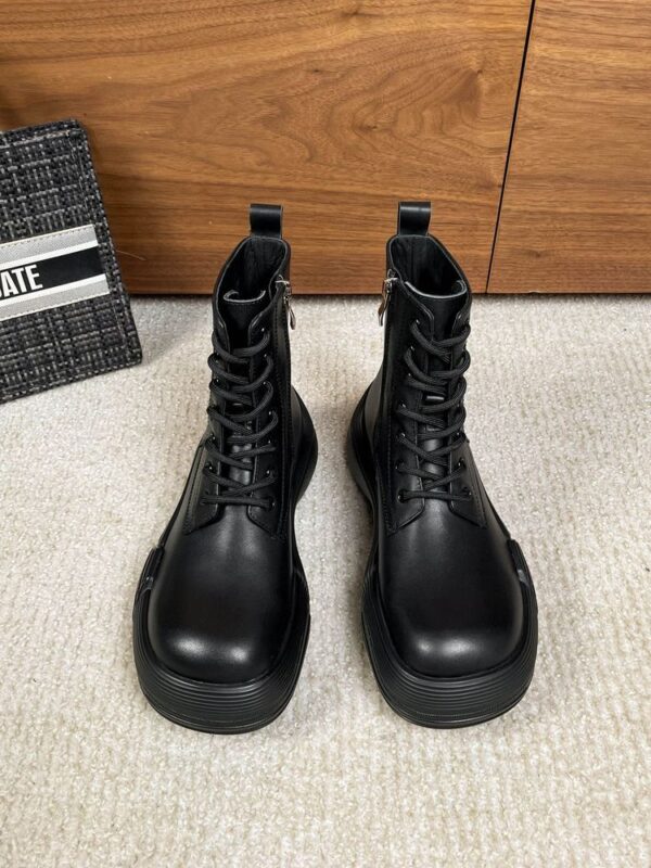 New Collection Fashion Valentino Women Shoes 018