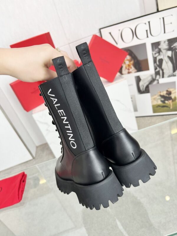 New Collection Fashion Valentino Women Shoes 014