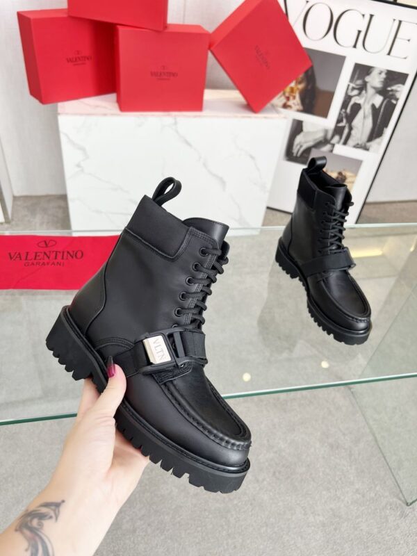 New Collection Fashion Valentino Women Shoes 012
