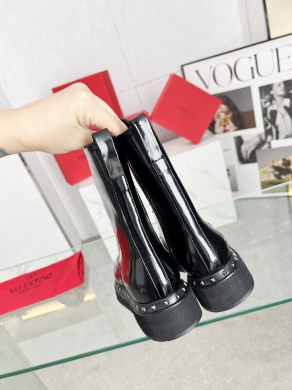 New Collection Fashion Valentino Women Shoes 009