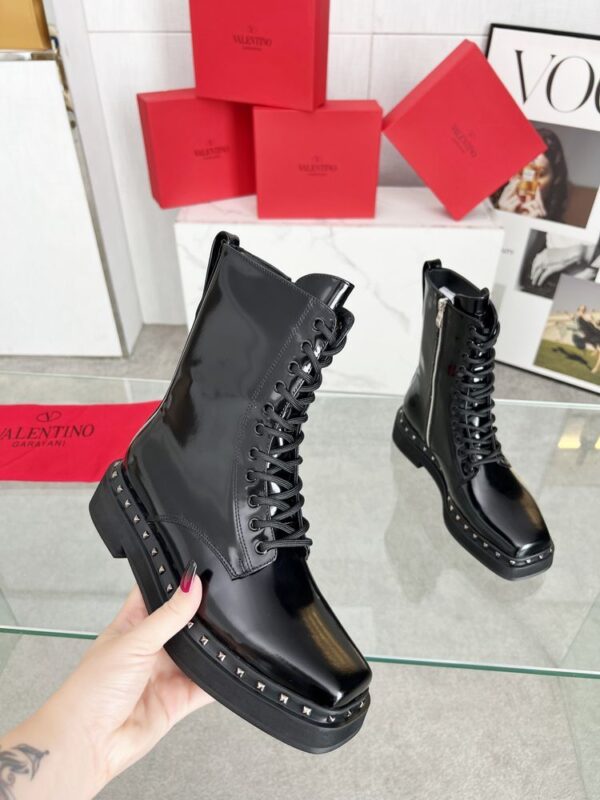 New Collection Fashion Valentino Women Shoes 009