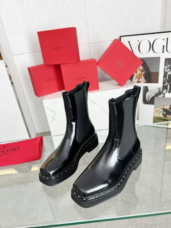 New Collection Fashion Valentino Women Shoes 008