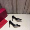 New Collection Fashion Valentino Women Shoes 001