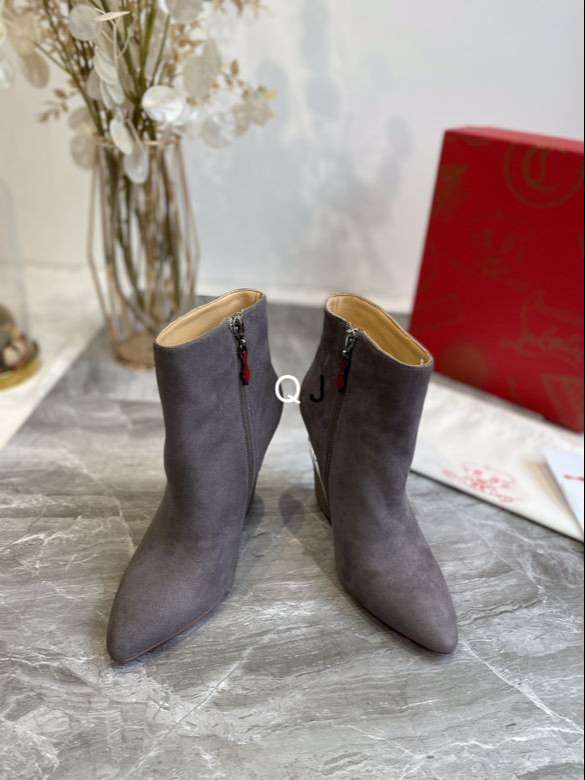 New Fashion Christian Louboutin Women Shoes 020