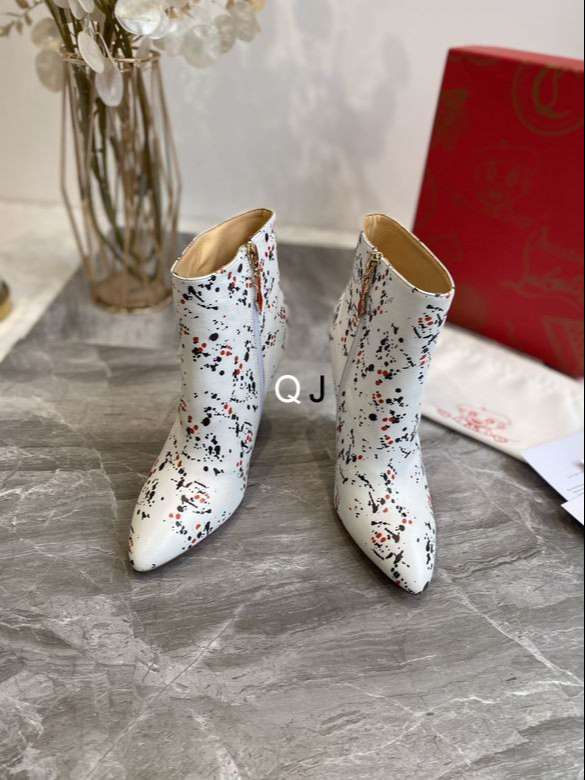 New Fashion Christian Louboutin Women Shoes 020