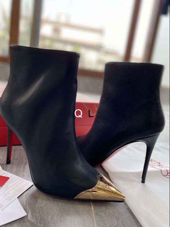 New Fashion Christian Louboutin Women Shoes 017