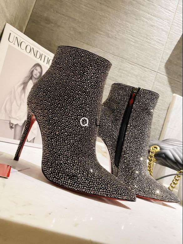New Fashion Christian Louboutin Women Shoes 016