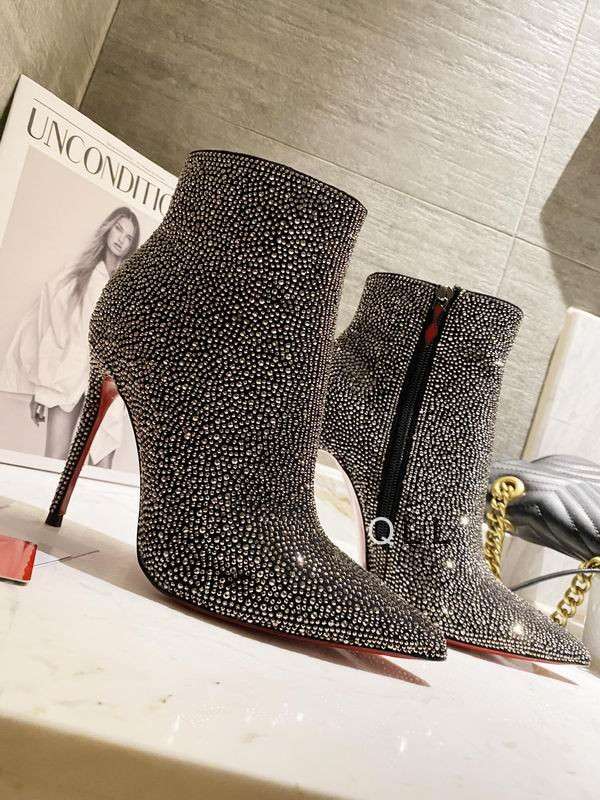 New Fashion Christian Louboutin Women Shoes 050