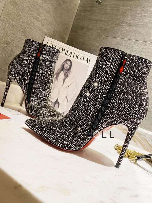 New Fashion Christian Louboutin Women Shoes 050