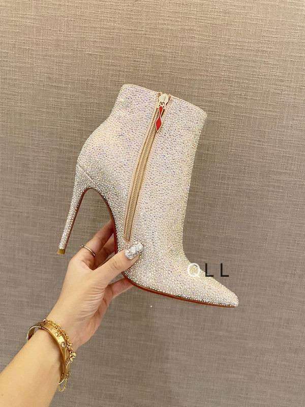 New Fashion Christian Louboutin Women Shoes 050