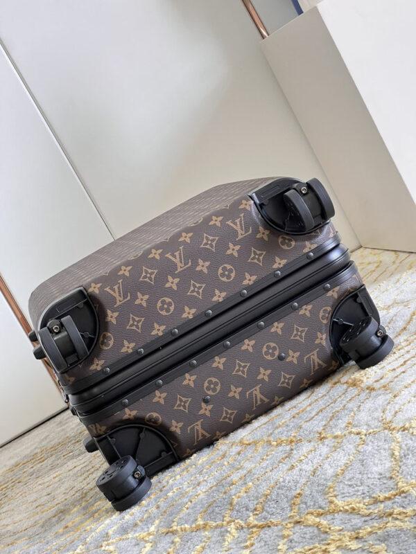 New Collection Fashion Luggage LV D301
