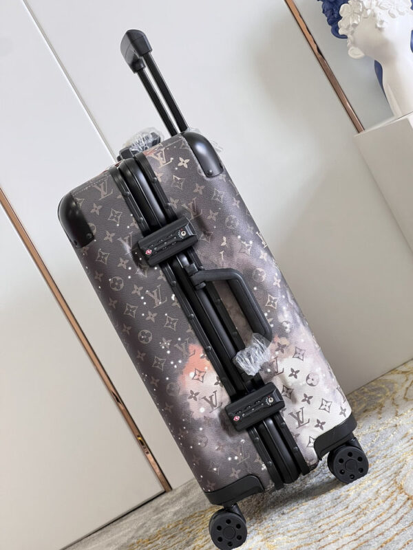 New Collection Fashion Luggage LV D301