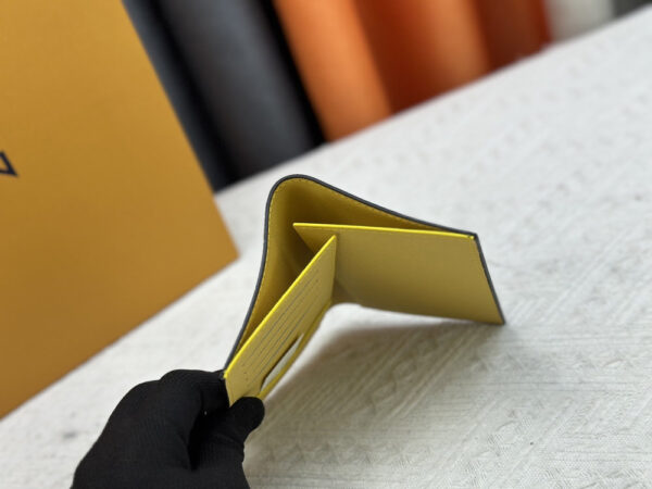 Luxury LV Wallet M60181