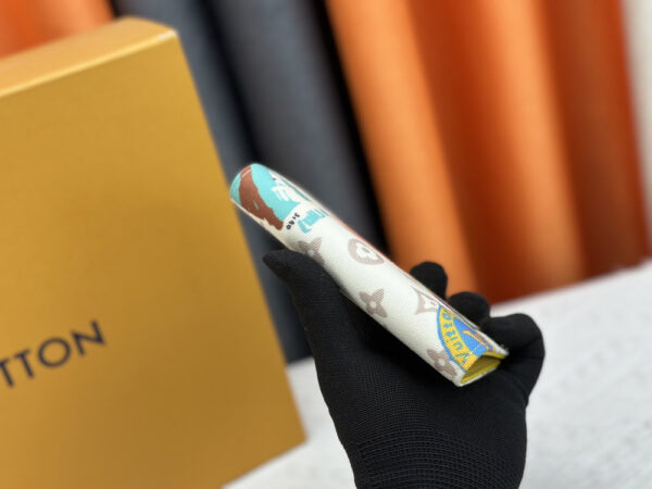 Luxury LV Wallet M60181