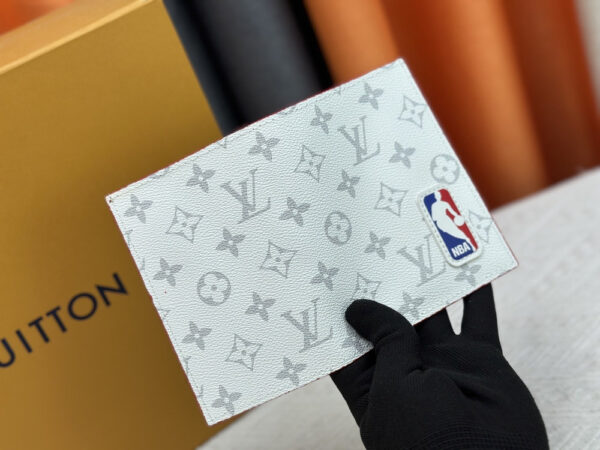 Luxury LV Wallet M60181