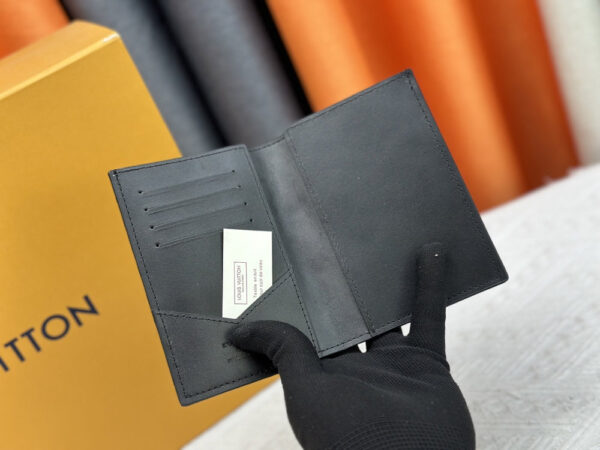 Luxury LV Wallet M60181