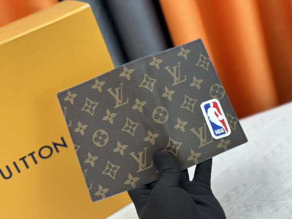 Luxury LV Wallet M60181