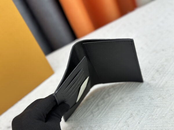 Luxury LV Wallet M60181