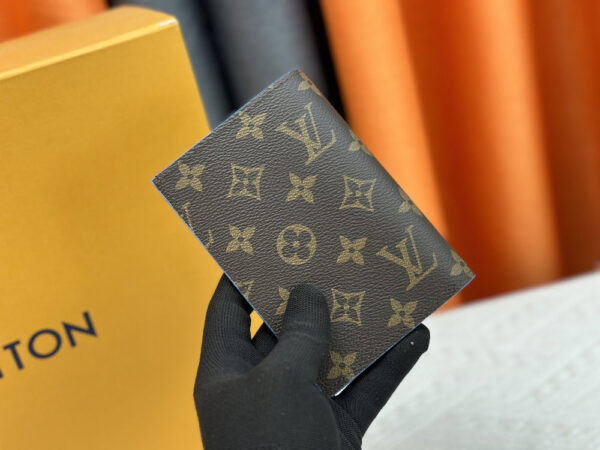 Luxury LV Wallet M60181