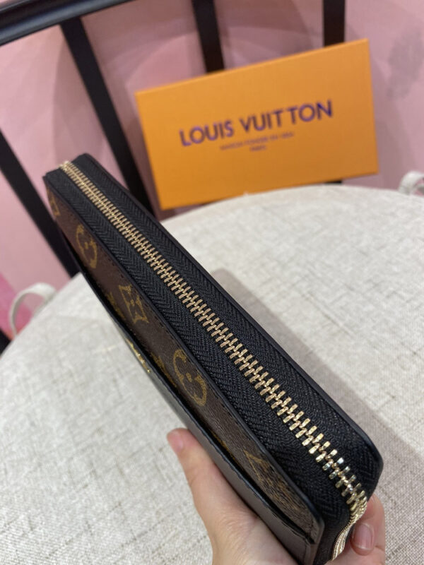 Luxury LV Wallet 6124