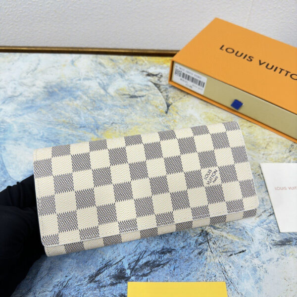 Luxury LV Wallet M58101