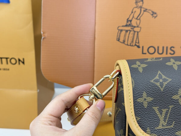 Modern Style Trendy Bag L5353