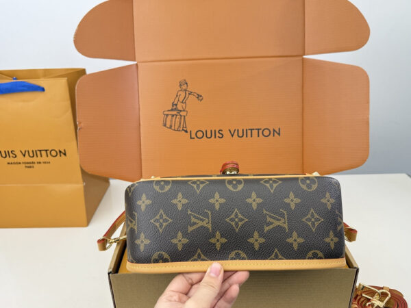 Modern Style Trendy Bag L5353