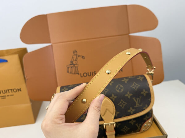 Modern Style Trendy Bag L5353