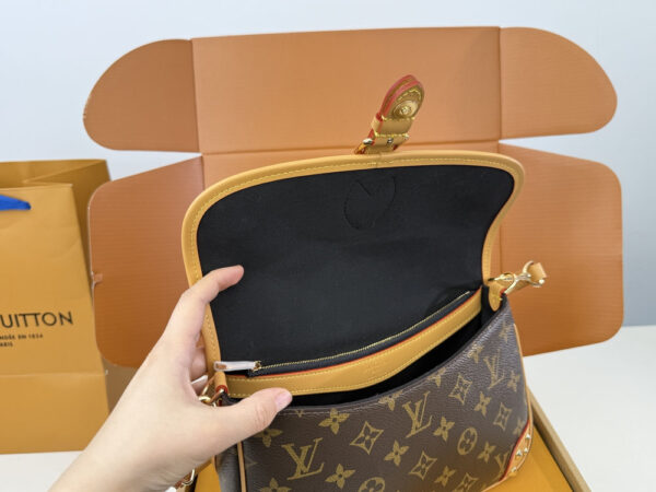 Modern Style Trendy Bag L5353