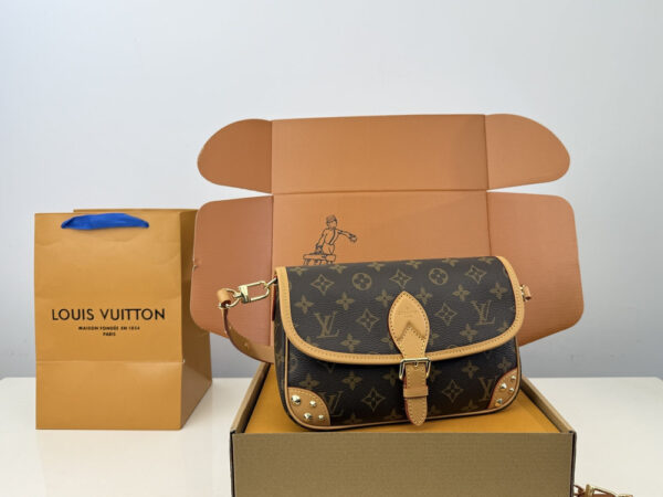 Modern Style Trendy Bag L5353