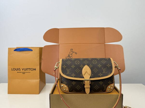 Modern Style Trendy Bag L5353