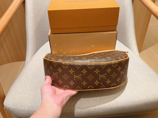 Modern Style Trendy Bag L5352
