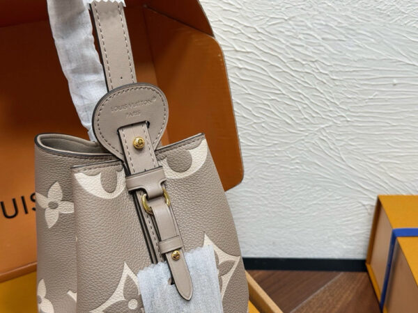 Modern Style Trendy Bag L5350